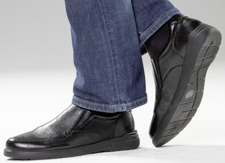 Slipper & Schnürschuhe - GINO GALANTE, klassische Herren-Slipper, aus Hirschleder, in Größe 040 bis 045, in Farbe SCHWARZ Ansicht 4