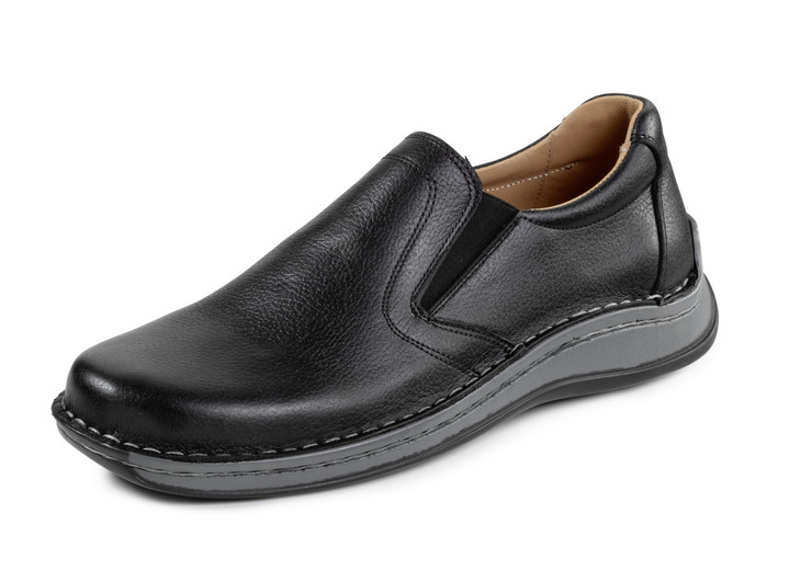 Slipper & Schnürschuhe - GINO GALANTE, klassische Herren-Slipper, mit herausnehmbarem Fußbett, in Größe 040 bis 046, in Farbe SCHWARZ Ansicht 1