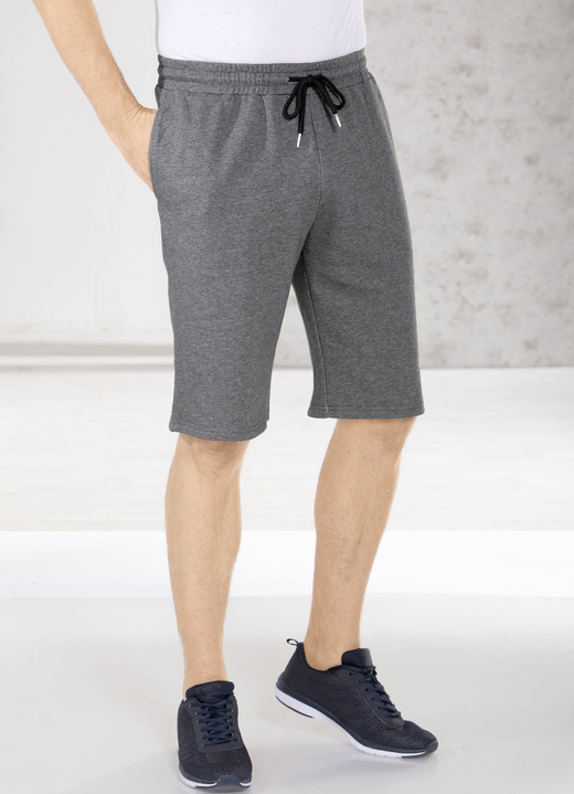 Sport- & Freizeitmode - Shorts in 4 Farben, in Größe 3XL (64/66) bis XXL (60/62), in Farbe MARINE Ansicht 3