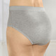 - Sechserpack Slips mit elastischen Beinabschlüssen, in Größe 038 bis 056, in Farbe 2X GRAU MELIERT, 2X WEISS, 2X SCHWARZ – Farbe 2X GRAU MELIERT, 2X WEISS, 2X SCHWARZ – Ansicht 2