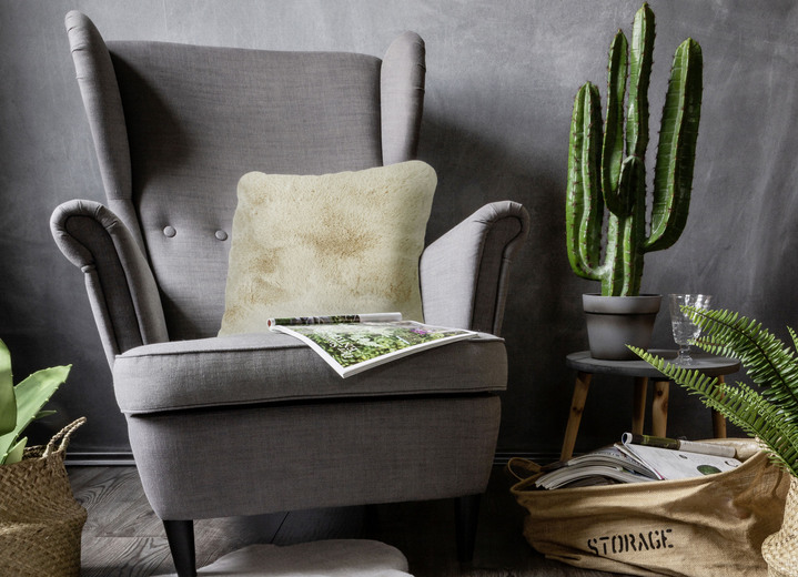 Decken - Kuschelige Wohnaccessoire Ansicht 29 Decken - Kuschelige Wohnaccessoire, in Größe 101 (Fellform, 55x 80 cm) bis 405 (Sitzkissen, 40x 40 cm), in Farbe WEISS Ansicht 29