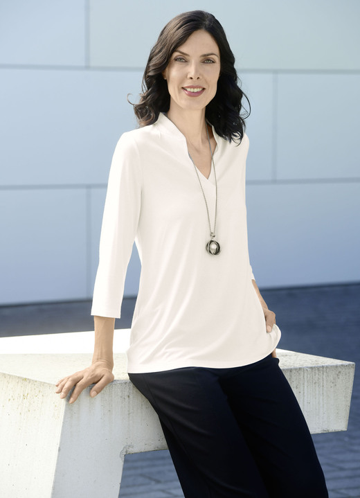 Tuniken - Shirt-Tunika mit Stehkragen, in Größe L bis XXL, in Farbe FLIEDER Ansicht 2