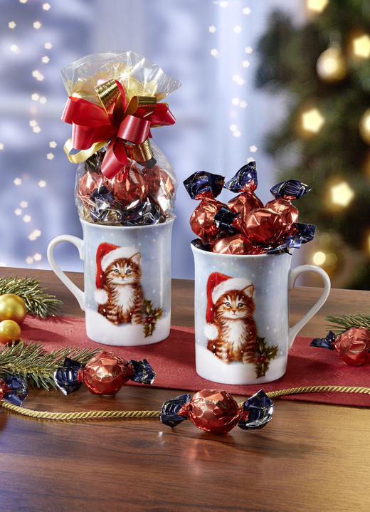 Weihnachtsleckereien - Gefüllte Kaffeebecher aus Porzellan mit Weihnachts-Kätzchen-Motiv, in Farbe BUNT