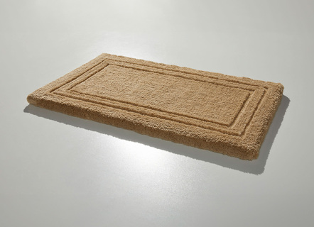 Heimtextilien - Badgarnitur mit rutschhemmender Rückseite, in Größe 100 (Vorleger halbrund, 50/ 80 cm) bis 110 (Hänge-WC-Garnitur, 2-teilig), in Farbe WEISS