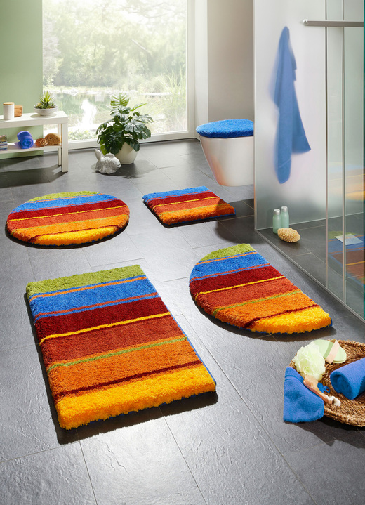 Heimtextilien - Bunte Badgarnitur aus dem Hause Grund, in Größe 100 (Vorleger halbrund, 50/ 80 cm) bis 112 (WC-Deckelbezug, 47/ 50 cm), in Farbe STREIFEN BUNT Ansicht 3