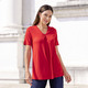 Shirts - Shirt mit Kellerfalte in 2 Farben – Farbe ROT – Ansicht 2 Shirts - Shirt mit Kellerfalte in 2 Farben, in Größe 036 bis 054, in Farbe ROT – Farbe ROT – Ansicht 2