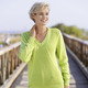 Pullover - Pullover mit Strukturmix – Farbe HELLGRÜN – Ansicht 2 Pullover - Pullover mit Strukturmix, in Größe 036 bis 052, in Farbe HELLGRÜN – Farbe HELLGRÜN – Ansicht 2