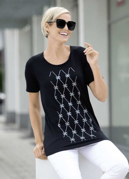 Shirts - Shirt mit edler Strasszier im Vorderteil, in Größe 040 bis 054, in Farbe SCHWARZ Ansicht 2