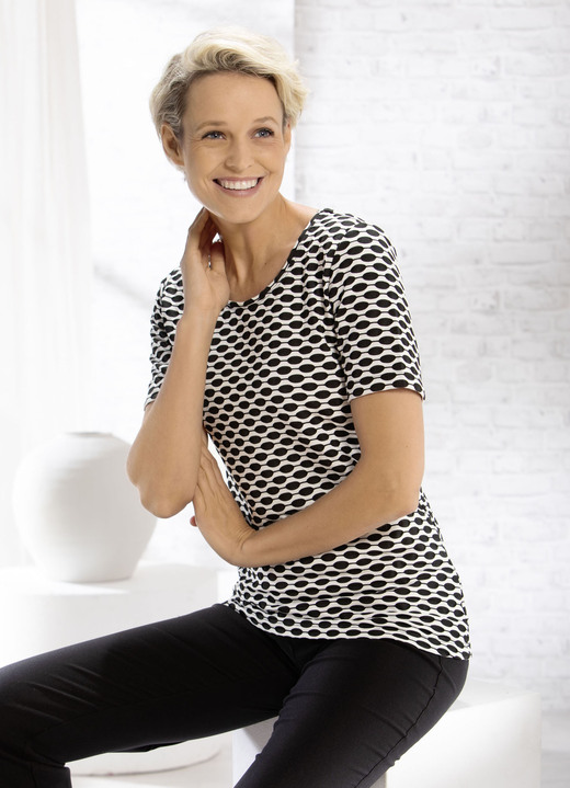 Shirts - Shirt mit interessanter zweifarbiger Struktur in 2 Farben, in Größe 036 bis 052, in Farbe ROT-WEISS Ansicht 3