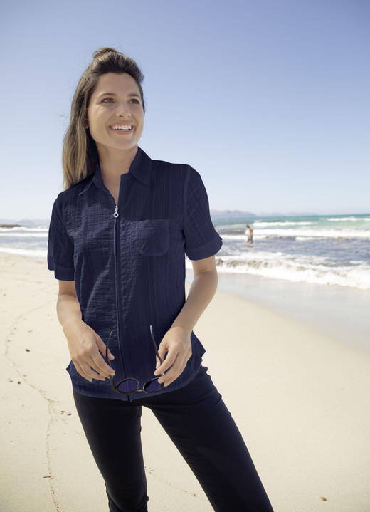 Tuniken - Kombistarke Blusenjacke, in Größe 036 bis 052, in Farbe SCHILFGRÜN Ansicht 4