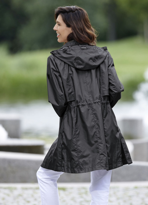 Jacken, Mäntel, Blazer - Longjacke mit abnehmbarer Kapuze Jacken, Mäntel, Blazer - Longjacke mit abnehmbarer Kapuze, in Größe 019 bis 054, in Farbe SCHWARZ