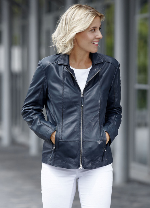 Ledermode - Lederkurzjacke von „Cabrini“, in Größe 036 bis 050, in Farbe DUNKELBLAU Ansicht 2