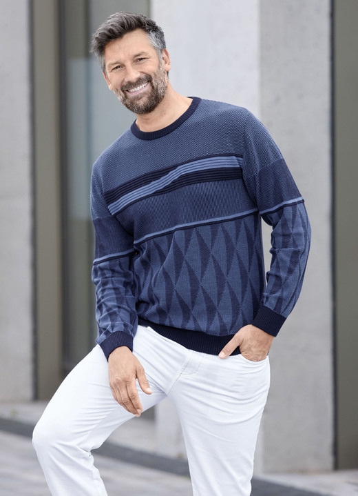 Hemden, Pullover & Shirts - Gemusterter Rundhalspullover in 2 Farben, in Größe 046 bis 062, in Farbe SCHWARZ-WEISS Ansicht 5