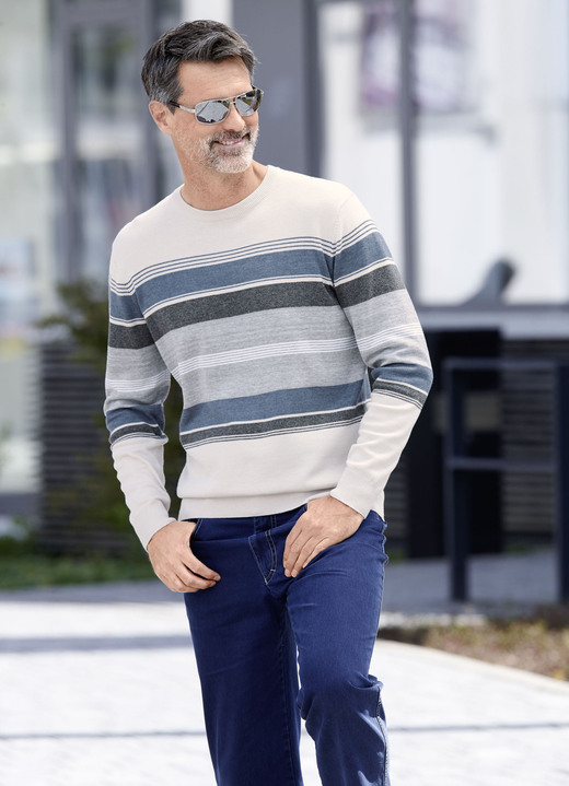 Hemden, Pullover & Shirts - Gestreifter Rundhalspullover, in Größe 3XL(64/66) bis XXL(60/62), in Farbe NATUR-GRAU-JEANSBLAU GESTREIFT Ansicht 3