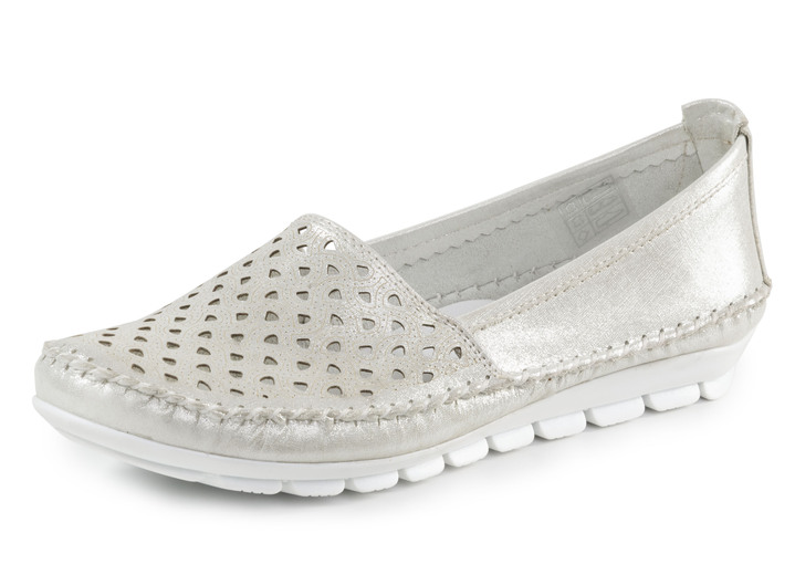 Komfortschuhe - Gemini Mokassin-Slipper aus weichem, glänzend geprägtem Nappaleder, in Größe 036 bis 042, in Farbe MATTSILBER Ansicht 1