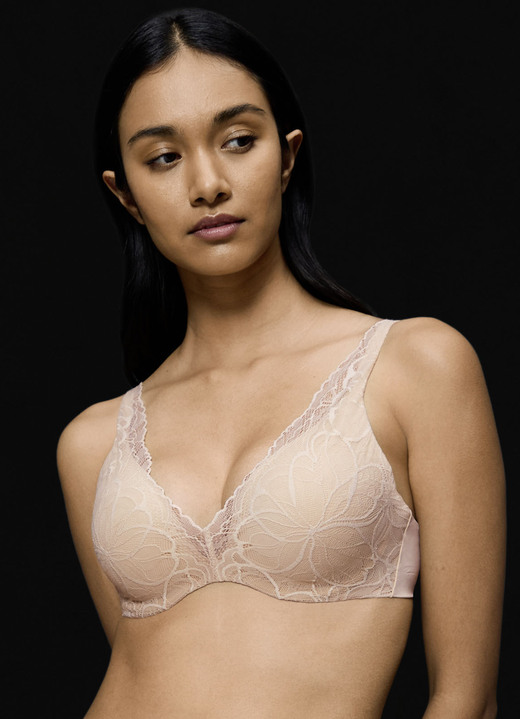 Bügel-BH - Triumph Body Make-Up Illusion Lace BH mit flexiblen Komfortbügeln Ansicht 2 Bügel-BH - Triumph Body Make-Up Illusion Lace BH mit flexiblen Komfortbügeln, in Größe 070 bis 090, in Cup B, in Farbe PUDER Ansicht 2