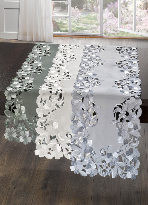 Tischdecken - Bestickte Tisch- und Raumdekoration, in Größe 100 (Deckchen oval, 30/ 45 cm) bis 404 (Kissenbezug, 40/ 40 cm), in Farbe CHAMPAGNER Ansicht 5