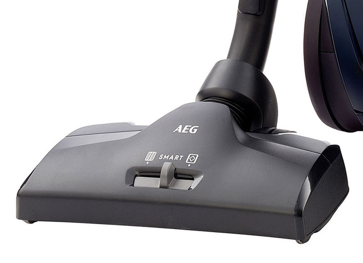 Mit Kabel - Leistungsstarker AEG Bodenstaubsauger, in Farbe SCHWARZ Ansicht 3