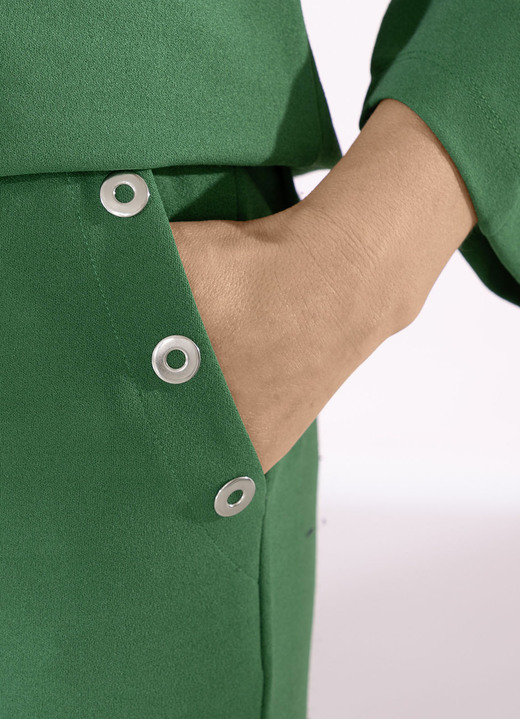 Shirts - Set, 2-teilig mit dekorativen Nieten , in Größe 036 bis 052, in Farbe PFLAUME Ansicht 4