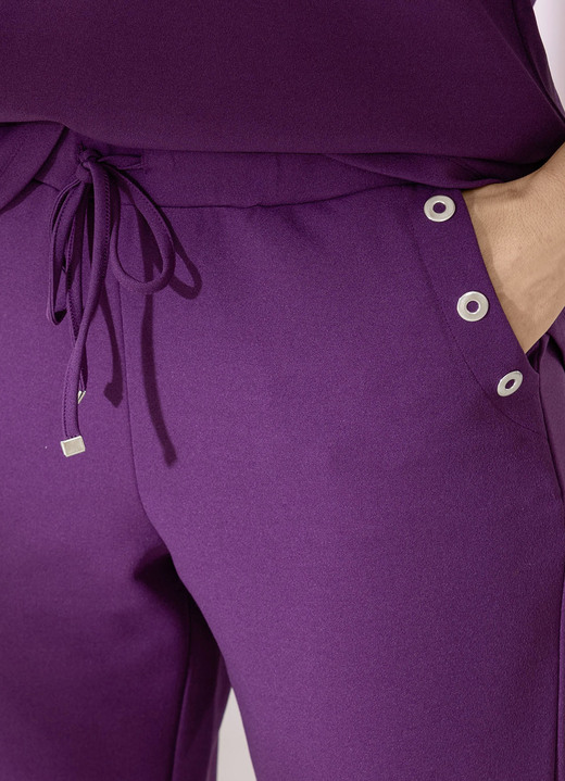 Shirts - Set, 2-teilig mit dekorativen Nieten , in Größe 036 bis 052, in Farbe GRÜN Ansicht 4