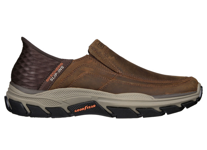 Mode - SKECHERS, bequeme Herren-Slipper, mit geformter Slip-Ins Fersenplatte, in Größe 040 bis 046, in Farbe SCHWARZ Ansicht 9
