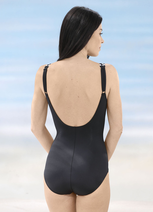 Bademode - Sunflair Badeanzug mit platziertem Druckdessin und Halbkorsage, in Größe 038 bis 054, in Cup B, in Farbe SCHWARZ-BUNT Ansicht 2