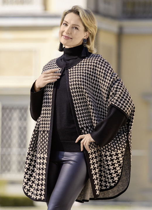 Jacken, Westen & Sets - Poncho in offener Form, in Größe 1(36-42) bis 3(50-54), in Farbe SCHWARZ-CREME Ansicht 1