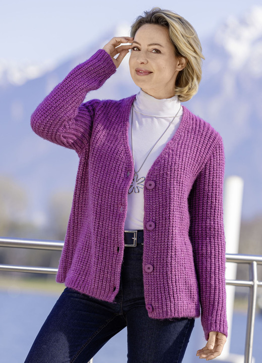 Jacken, Westen & Sets - Strickjacke in superflauschigem Grobstrick Jacken, Westen & Sets - Strickjacke in superflauschigem Grobstrick, in Größe L(44/46) bis XXL(52/54), in Farbe BEERE MELIERT