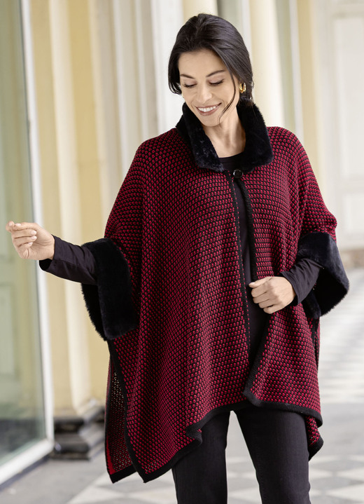 Jacken, Westen & Sets - Poncho mit Kunstpelzbesätzen, in Größe 1(36-42) bis 3(50-54), in Farbe SCHWARZ-ROT Ansicht 1
