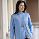 Jacken, Westen & Sets - Strickjacke mit Zöpfchenstruktur – Farbe BLEU Jacken, Westen & Sets - Strickjacke mit Zöpfchenstruktur, in Größe 036 bis 052, in Farbe WOLLWEISS