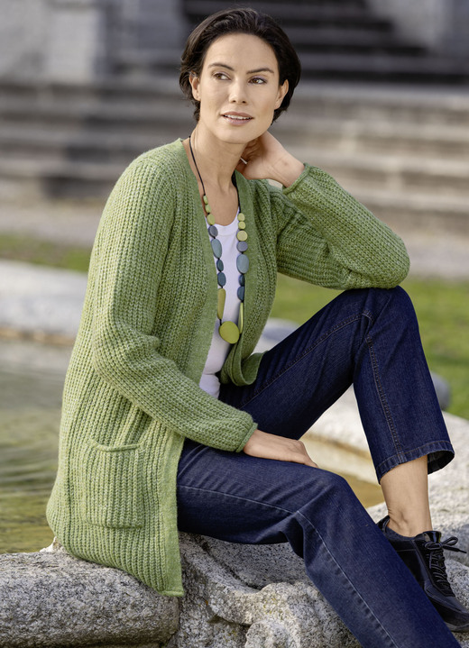 Jacken, Westen & Sets - Long-Strickjacke in Perlfang, in Größe L(44/46) bis XXL(52/54), in Farbe JEANSBLAU MELIERT Ansicht 2