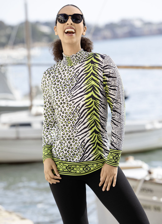 Shirts - Shirt mit farbbrillantem Allover-Dessin in 2 Farben, in Größe 036 bis 052, in Farbe PISTAZIE-SCHWARZ-TAUPE Ansicht 2