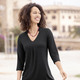 Tuniken - Shirt-Tunika mit V-Ausschnitt – Farbe SCHWARZ Tuniken - Shirt-Tunika mit V-Ausschnitt, in Größe 036 bis 054, in Farbe SCHWARZ