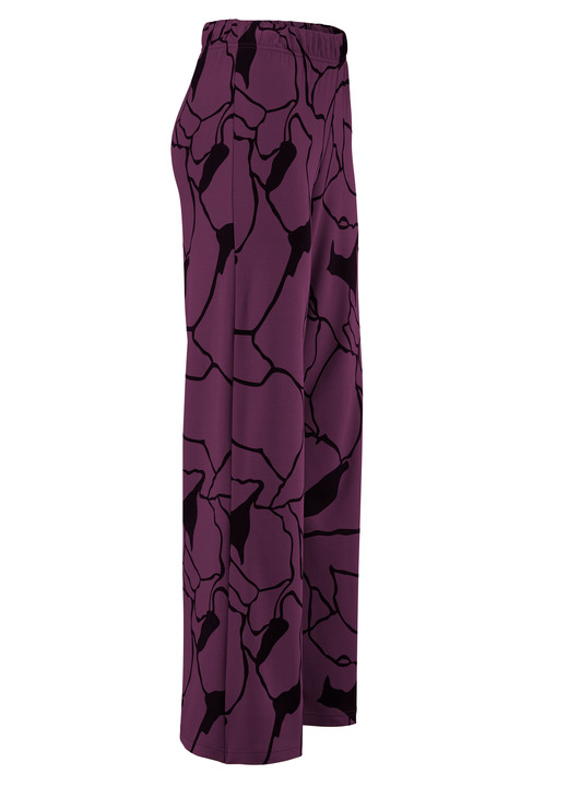 Hosen - Hose in bequemer Weite, in Größe 018 bis 052, in Farbe AUBERGINE-SCHWARZ Ansicht 1