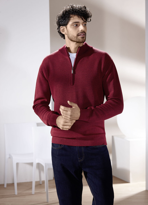 Hemden, Pullover & Shirts -  Unifarbener Stehkragenpullover in 3 Farben, in Größe 046 bis 062, in Farbe ROT Ansicht 1