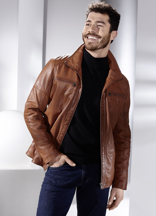 Ledermode - Lederkurzjacke mit Stehumlegekragen, in Größe 048 bis 062, in Farbe ANTIKCOGNAC Ansicht 4