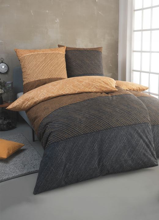 Bettwäschegarnituren - Kuschelweiche Bettwäsche-Garnitur aus Baumwolle, in Größe 112 (80/80 cm + 135/200 cm) bis 115 (80/80 cm + 155/220 cm), in Farbe BEIGE-GRAU Ansicht 1