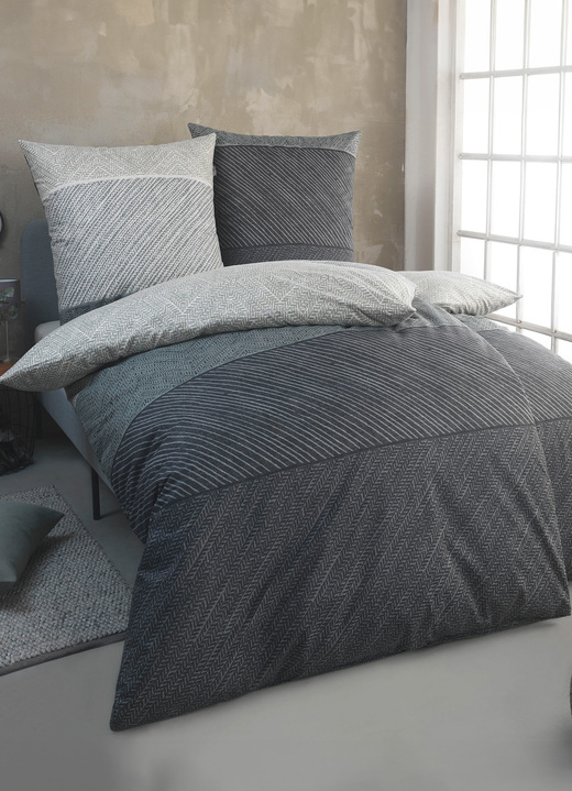 Bettwäschegarnituren - Kuschelweiche Bettwäsche-Garnitur aus Baumwolle, in Größe 112 (80/80 cm + 135/200 cm) bis 115 (80/80 cm + 155/220 cm), in Farbe GRÜN-GRAU Ansicht 1
