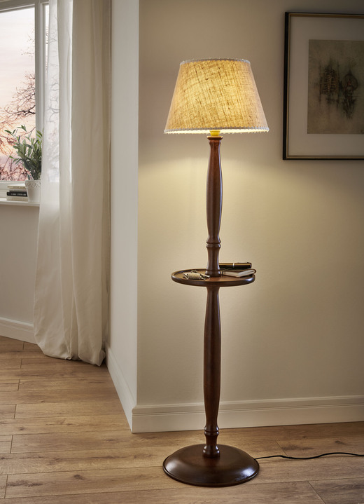 Lampen & Leuchten - Leuchten im klassischen Stil, in Farbe NUSSBAUM, in Ausführung Stehleuchte Ansicht 1