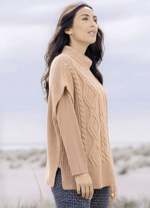 Pullover - Pullunder in Perlfang mit Zopfmuster, in Größe L bis XL, in Farbe CAMEL Ansicht 1