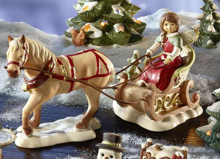 Goebel-Figuren - Winterliche Szene: Tolle Himmelsboten im Winterwald Ansicht 12 Goebel-Figuren - Winterliche Szene: Tolle Himmelsboten im Winterwald, in Farbe GRÜN, in Ausführung Weihnachtsbaum Ansicht 12