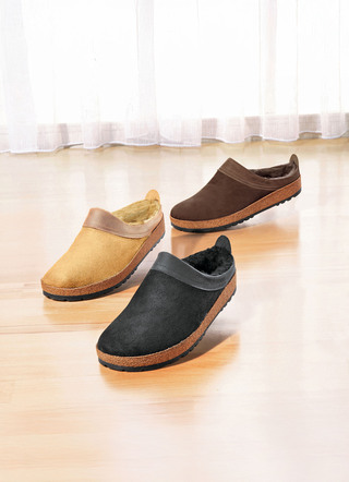 Hausschuhe - Lammfell-Clog für Damen und Herren von Haflinger, in Größe 036 bis 046, in Farbe BEIGE