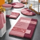 Badgarnituren - Supersoft Badgarnitur mit rutschhemmender Latexierung – Farbe ROSÉ Badgarnituren - Supersoft Badgarnitur mit rutschhemmender Latexierung, in Größe 100 (Vorleger halbrund, 50/ 80 cm) bis 112 (Deckelbezug mit Kordel, 47/ 50 cm), in Farbe FLIEDER