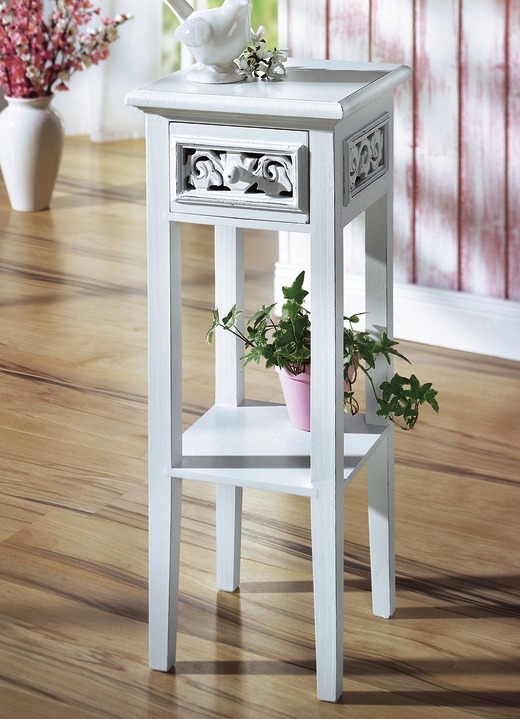 - Beistelltisch mit Ornament-Verzierungen, in Farbe ANTIKWEISS