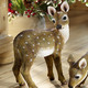 Weihnachtliche Dekorationen - Rehkitz von Hand bemalt, in Farbe BRAUN-WEISS, in Ausführung Rehkitz schaut nach hinten