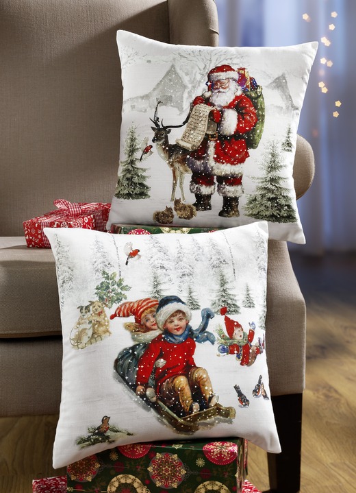 Wohnaccessoires - Kissenbezug mit detailverliebt gestalteten Motiven, in Farbe WEIß-ROT, in Ausführung Weihnachtsmann