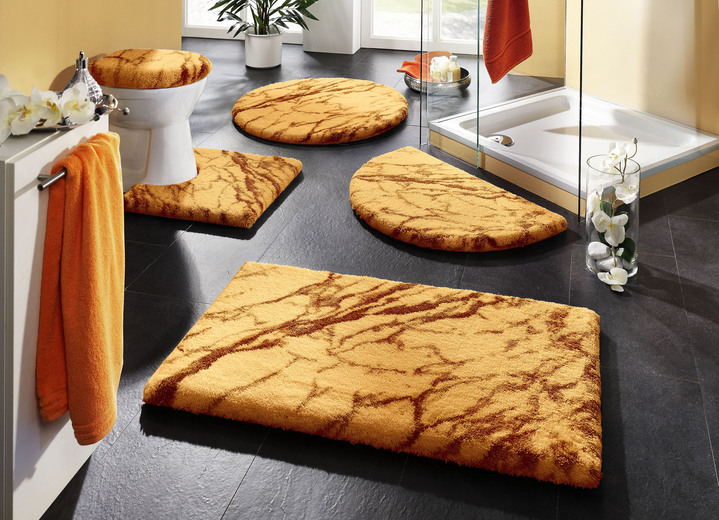 Badgarnituren - Badgarnitur von Grund mit Marmor-Dessin Ansicht 5 Badgarnituren - Badgarnitur von Grund mit Marmor-Dessin, in Größe 100 (Vorleger halbrund, 50x 80 cm) bis 112 (Motiv-WC-Deckelbezug, 47x 50 cm), in Farbe WEISS Ansicht 5