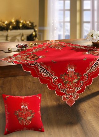 Aufwendig gestaltete Tisch- und Raumdekoration