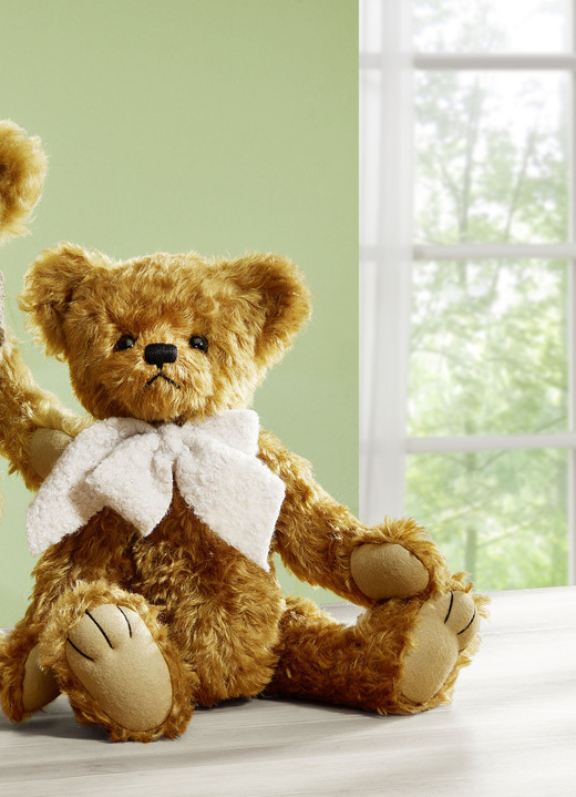 - Teddybär aus hochwertigem Mohairplüsch, in Farbe HONIG-BRAUN