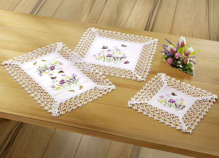 Tischdecken - Tisch- und Raumdekoration mit Spitzenborte, in Größe 101 (Deckchen, 35x 50 cm) bis 404 (Kissenbezug, 40x 40 cm), in Farbe WEISS-BUNT Ansicht 4